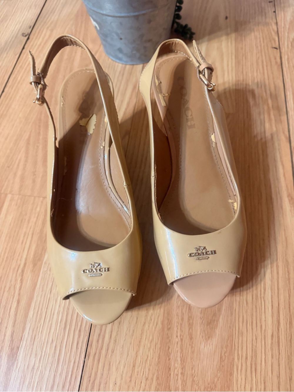 COACH Womens Patent Leather Cord Open Toe Sling Back Wedge, Beige,Size 7B